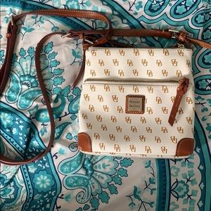 dooney & bourke cross body